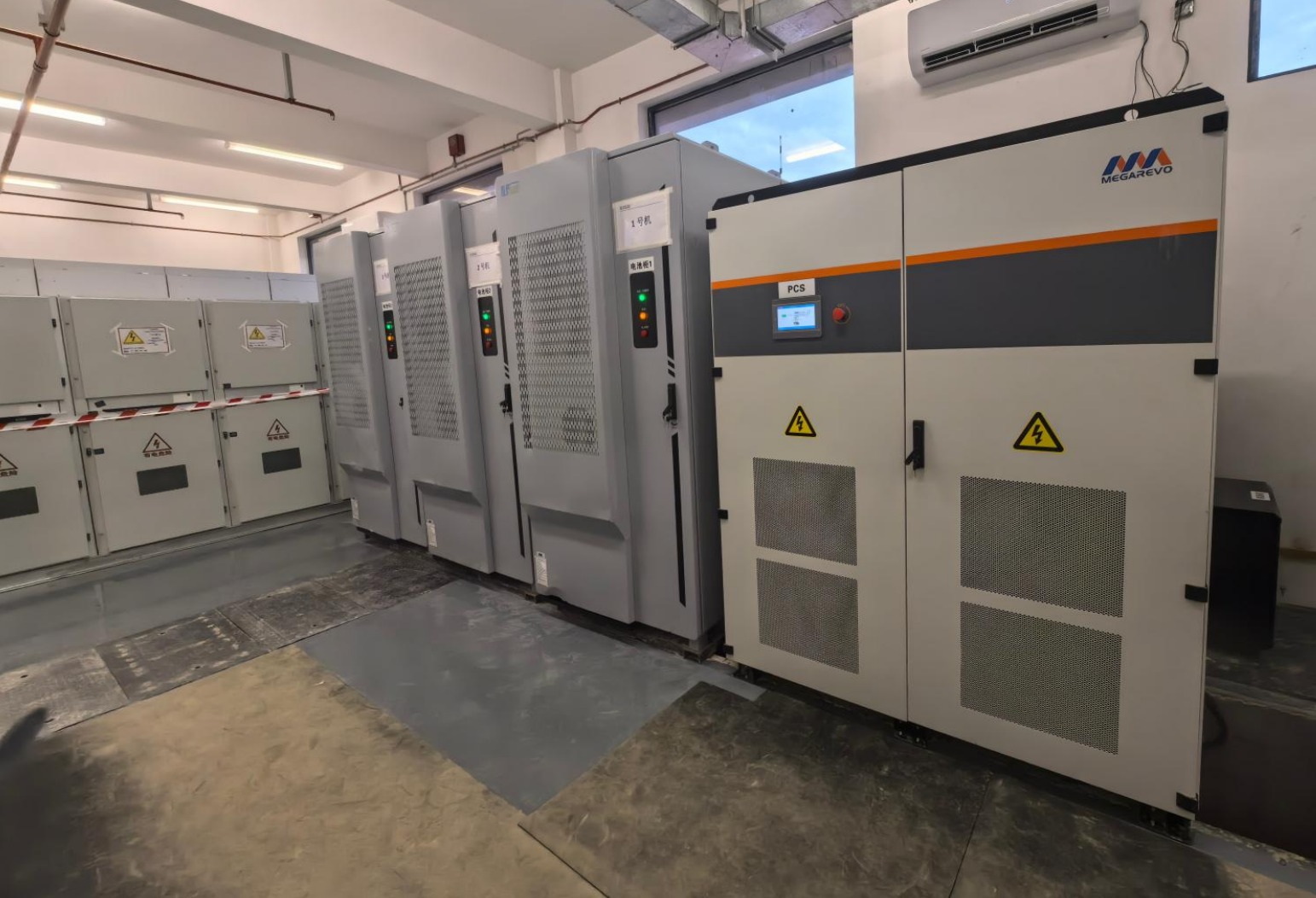 Why Hybrid BESS is the Future of Global Energy Resilience?