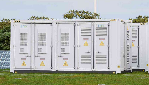 What is the Difference Between C&I and Utility-Scale Energy Storage?